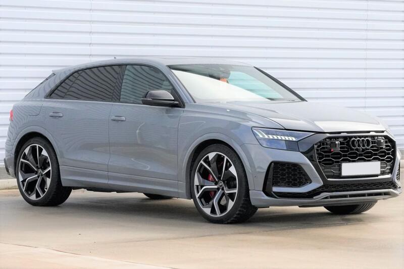 AUDI RSQ8